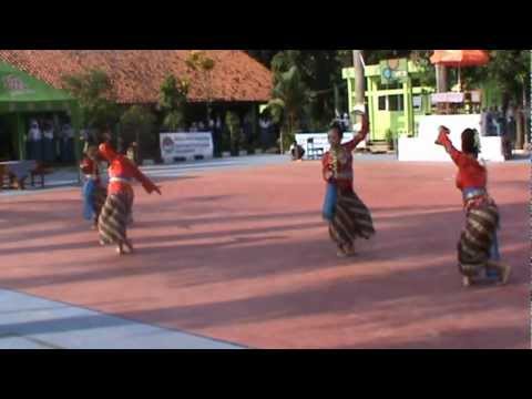 Jaipongan Mojang Priangan
