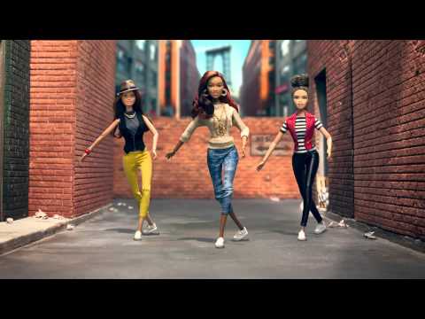 Smyths Toys -  Barbie Fashionistas Dolls