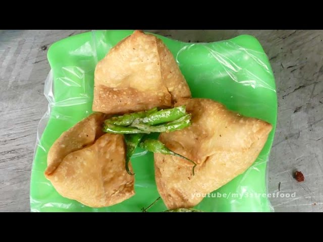 SAMOSA - ROAD SIDE EVENING SNACK IN INDIA - 4K VIDEO street food | STREET FOOD