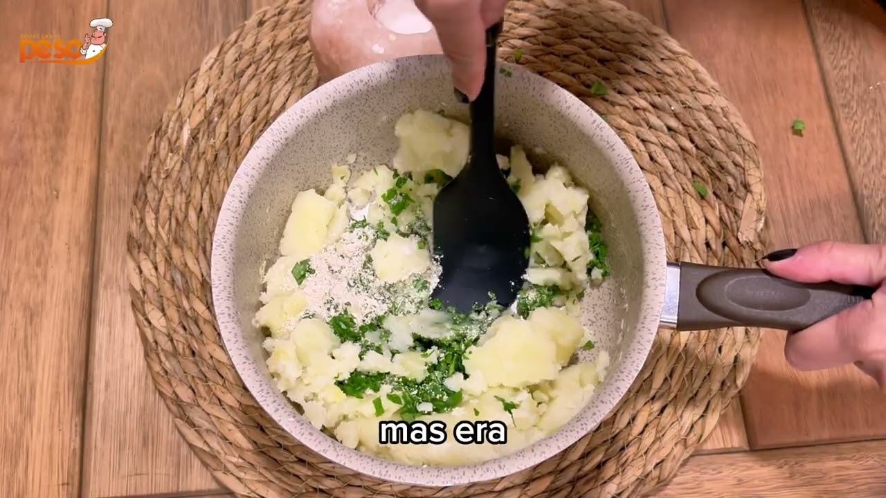 Bolinho de batata e espinafre | recheado com queijo!