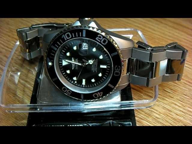 Invicta 0420 Pro Diver Automatic Titanium Watch Close-Up - YouTube