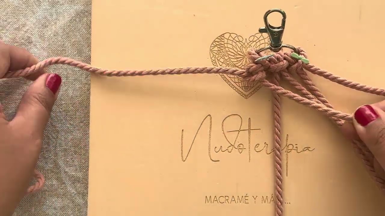 Llavero Macramé - Nudo Festón 