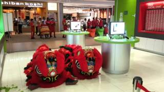 Maxis lion dance 😍