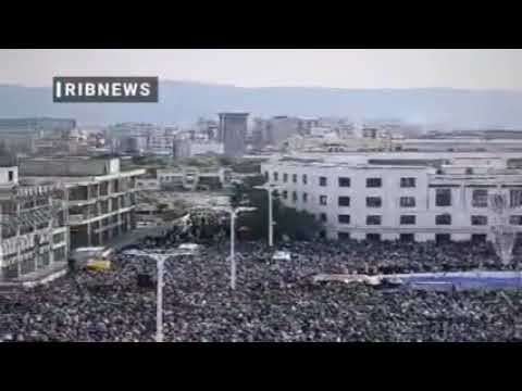 انبوه جمعیت در میدان شهدا مشهد