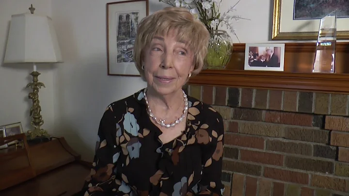 Barbara Henry receives the Kiwanis International H...