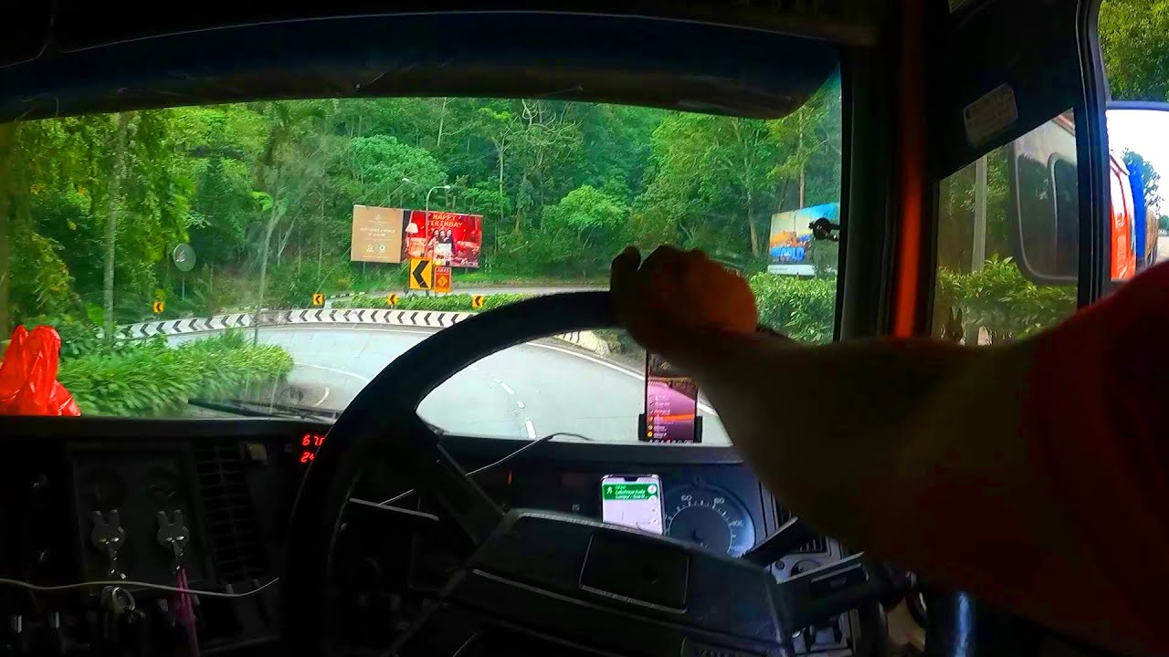 volvo FL10 ~ extreme downhill genting highland malaysia