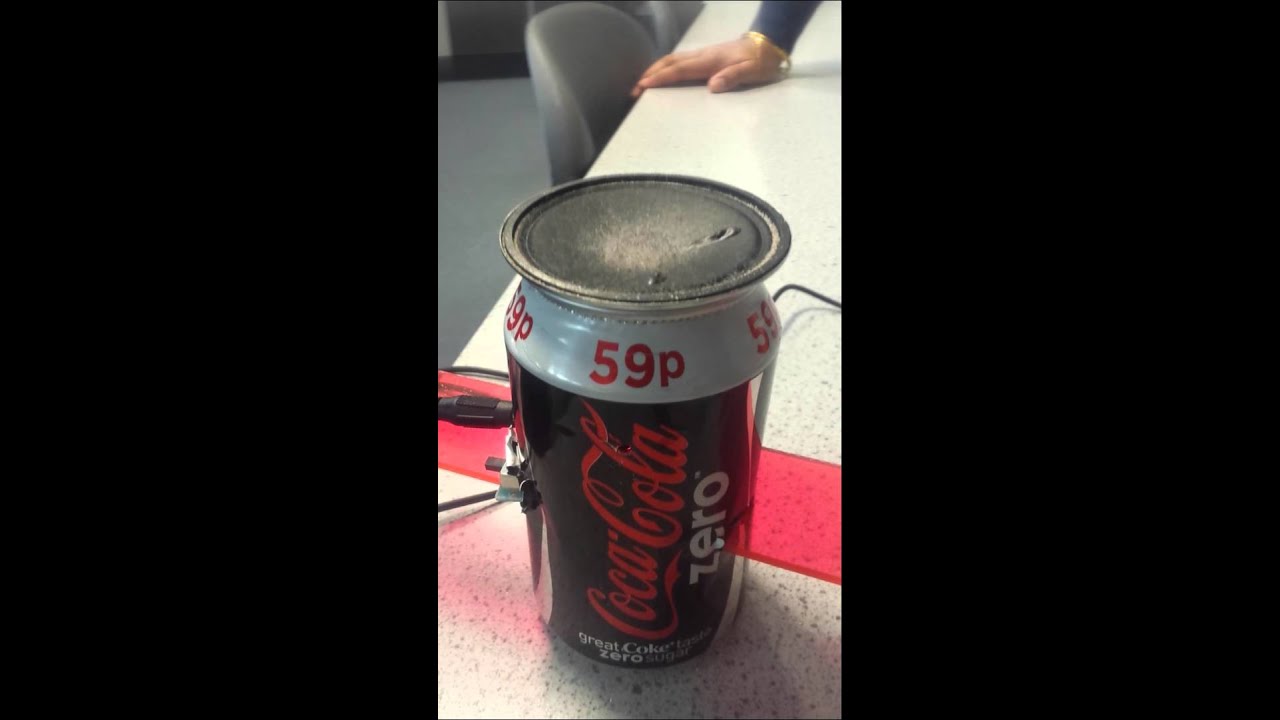 Sand on a speaker. - YouTube