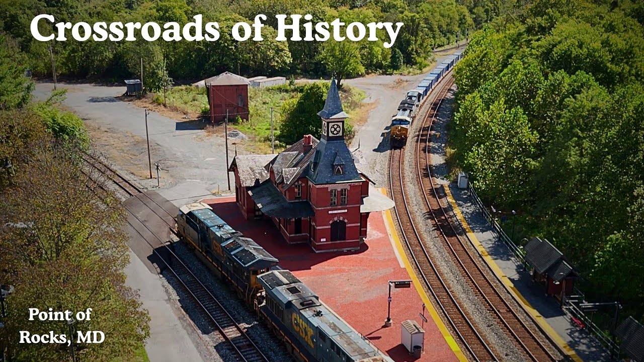 Исследуйте историческую железнодорожную станцию ​​B&O, туннель и поезда в Пойнт-оф-Рокс, штат Мэр...