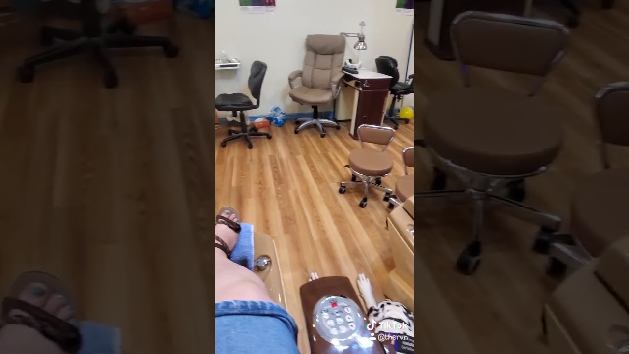 service dog at nail salon YouTube