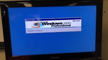 Imagine using Windows 2000 in 2022. (Drivers ed driving simulator using Windows 2000)