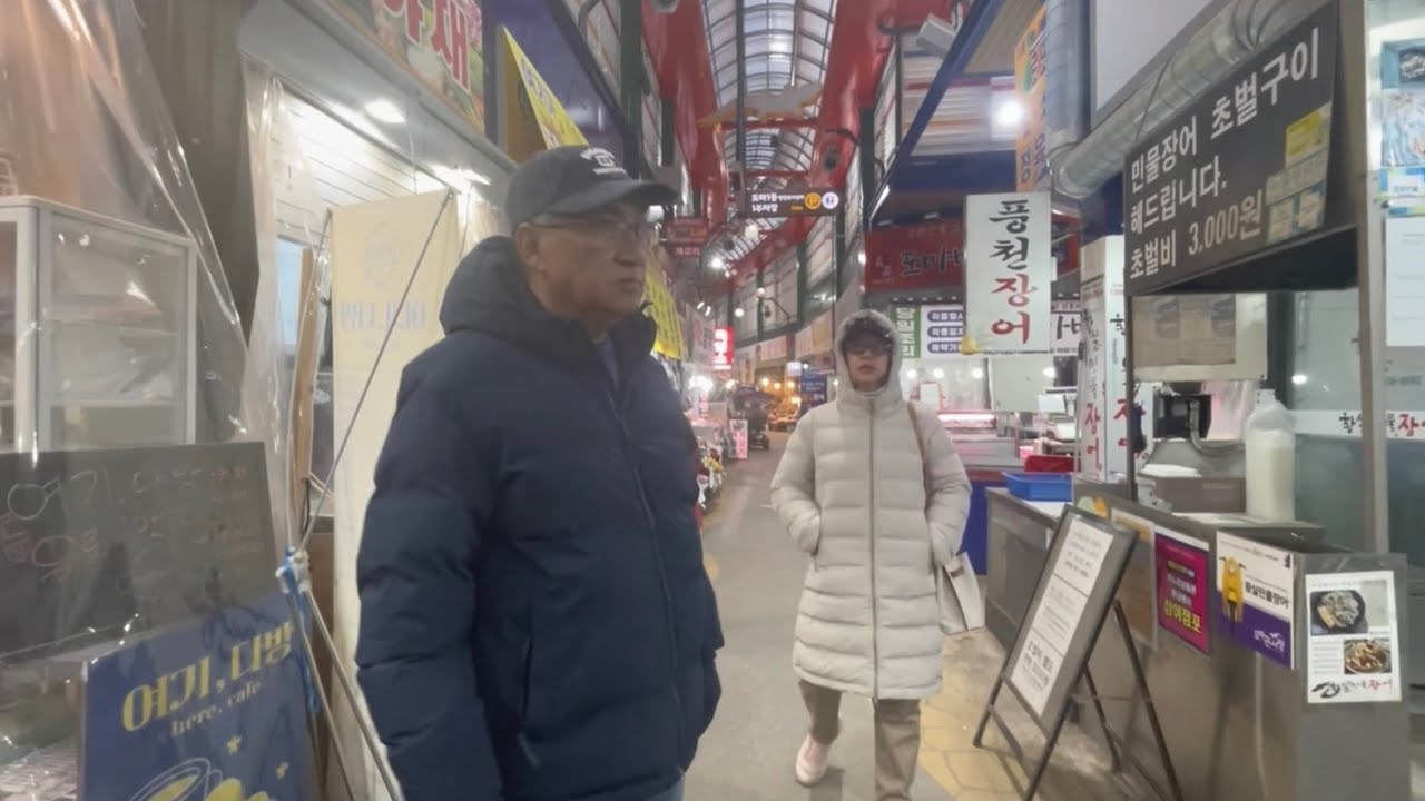 ဝုအသားရောင်းတဲ့ ဈေးသို့