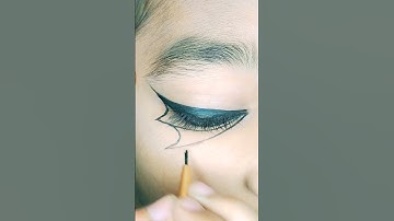 How do you draw a wing eyeliner? 😍😍
