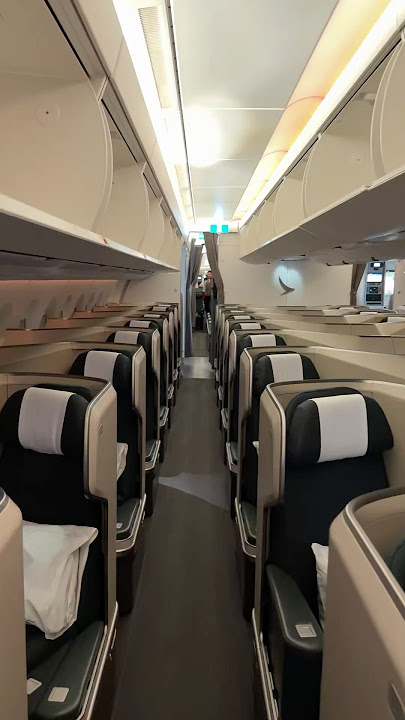 Cathay Pacific A350-1000 Hong Kong to Tokyo #hongkong #tokyo #japan #a350
