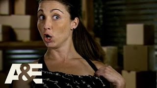 Storage Wars: Texas: Mary Flirts with the Competition(Season 3, Episode 14) | A&E
