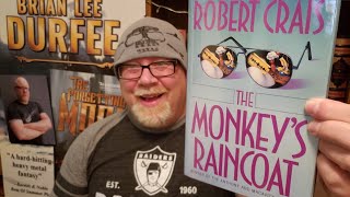 THE MONKEY'S RAINCOAT / Robert Crais / Book Review / Brian Lee Durfee / (spoiler free)