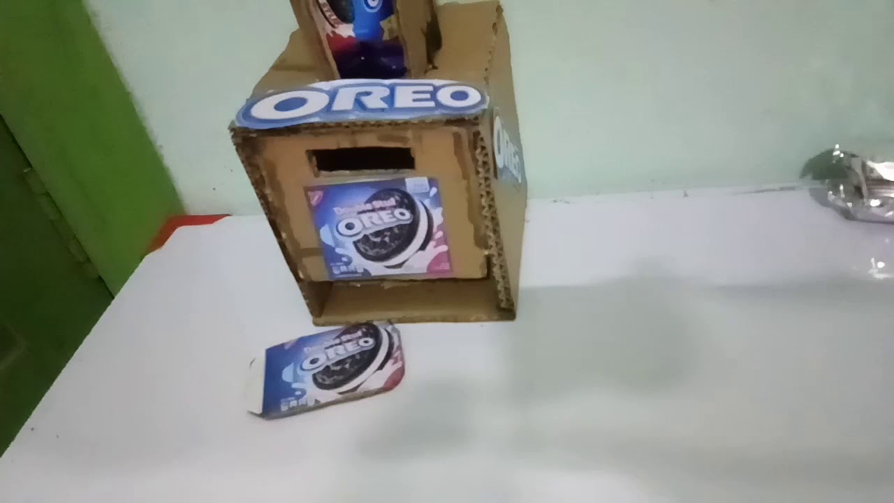 How to make Oreo cookies dispenser machine at home - YouTube