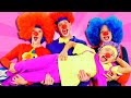 Capture de la vidéo Put On Your Shoes Clown + More | Nursery Rhymes And Kids Songs | Dominoki