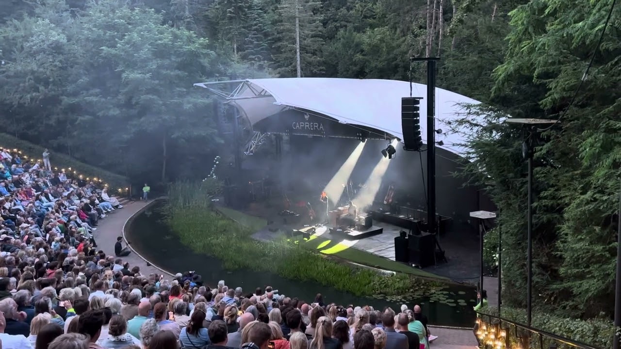 Haevn met the other side of sea bij caprera Bloemendaal op 3-7-2025