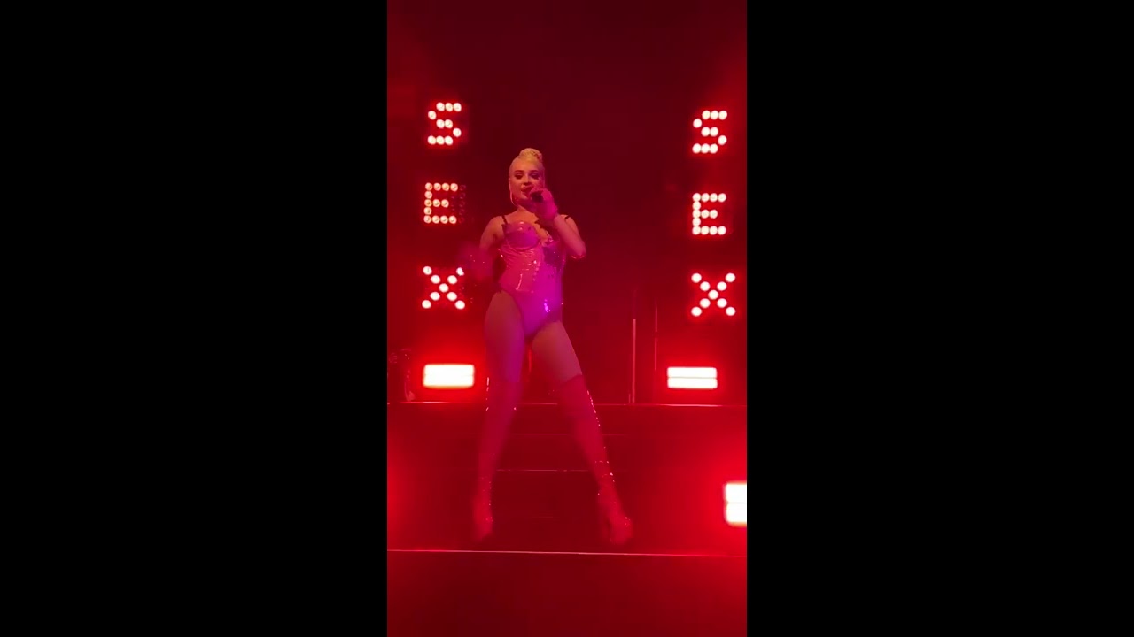 Death by Sex - Kim Petras. Clarity Tour, live in London 02/11/2020