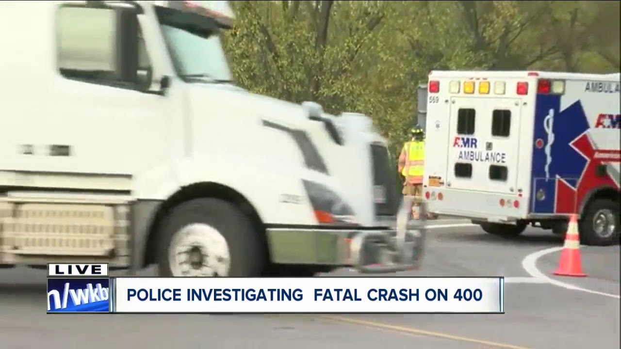 One person killed in early morning crash in Wales - YouTube