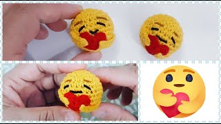 Emoji Me Importa amigurumi - ideas llaveros a crochet