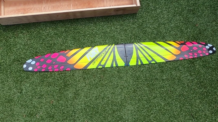 Unboxing the F5K Fury - Part 3