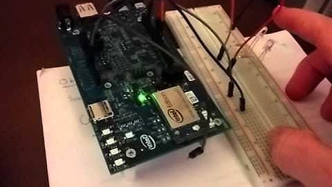 Sensor + Node.js web server