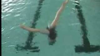 Synchronized Swimming - Split Walkout