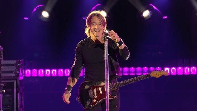Keith Urban - Somewhere In My Car (New Year's Eve Live: Nashville's Big  Bash 2024)