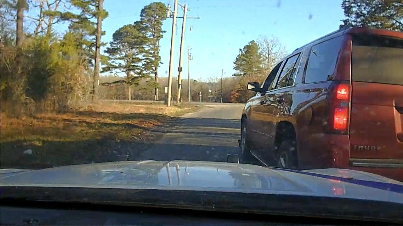 Attempted Murder Suspect Leads Police on Wild Chase - YouTube