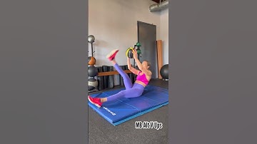 Medicine Ball Alternating V Ups