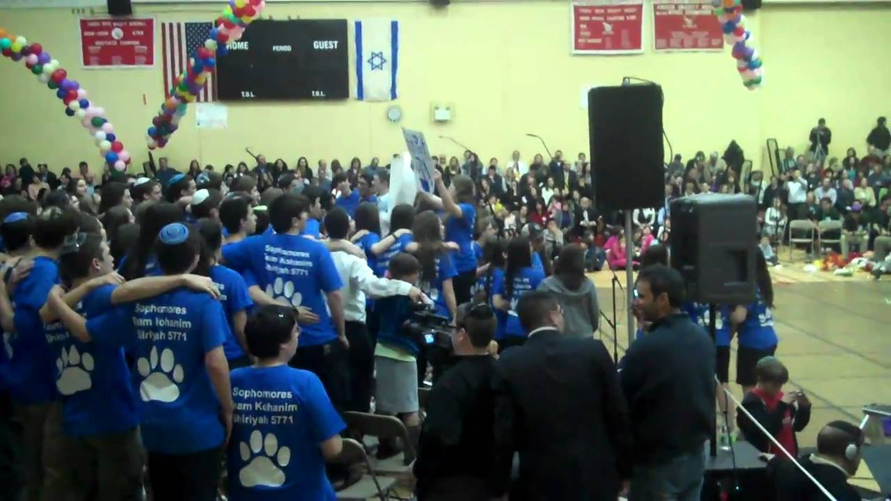 Frisch Sophomore slow song 5771.MP4