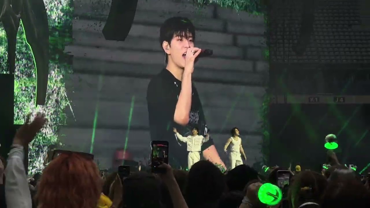 Stray Kids - Social Path - Stade de France, Paris 27/07/25 - DAY 2