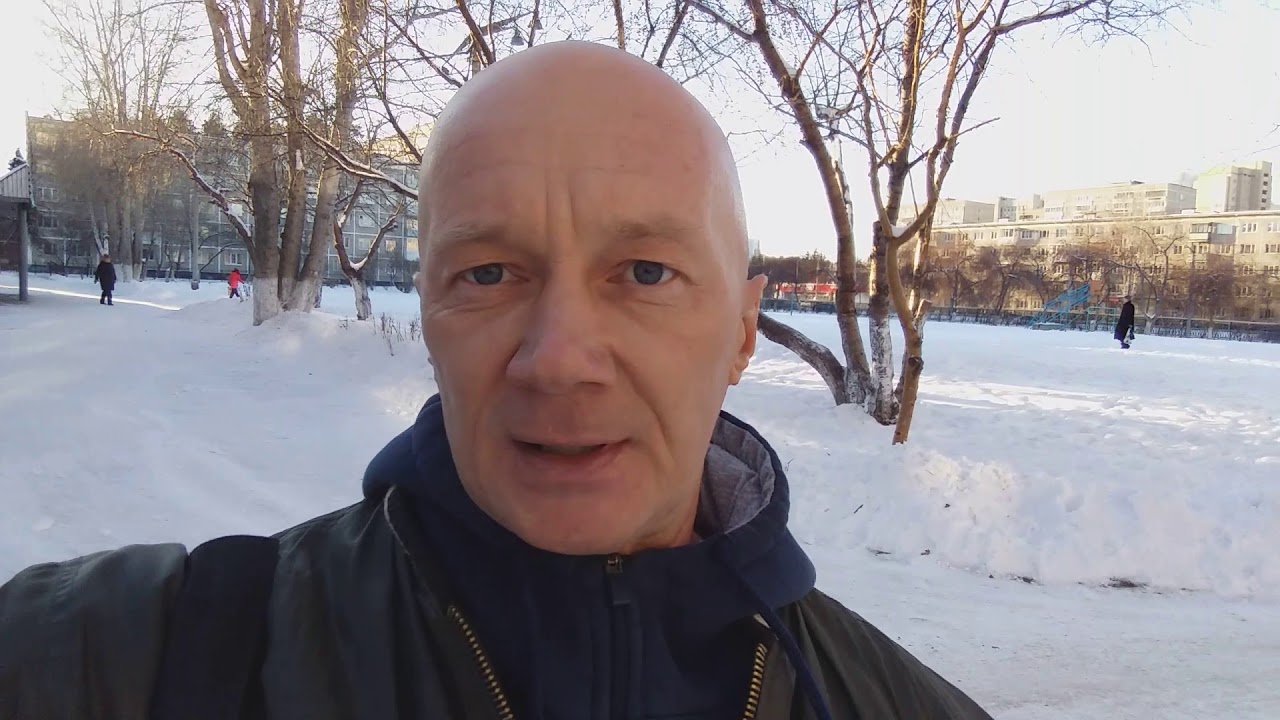 КАК ПРИСЕДАТЬ, ЕСЛИ НЕ ХОЧЕШЬ УБИТЬ СУСТАВЫ.