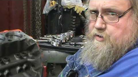 part 2 383 Chevy build instlling pistons and rods