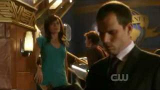 Smallville - 9x02 - Metallo - Lois gets a call from the Blur