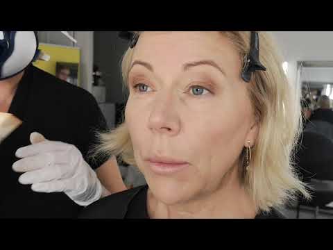 Video: 20 Bästa Makeuptips För Kvinnor över 50 - Hudvård Och Smink