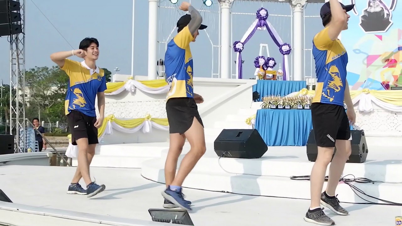 คุกกี้เสี่ยงทาย - ยูโร เข้ม วิน [งานวิ่ง Lion walk & Run so fun]