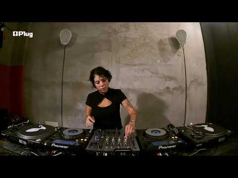 KIST — Plug Radio