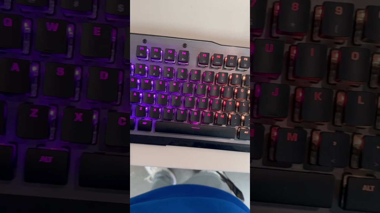 Pressing the Tab key on a Roccat Vulcan 100 AIMO 