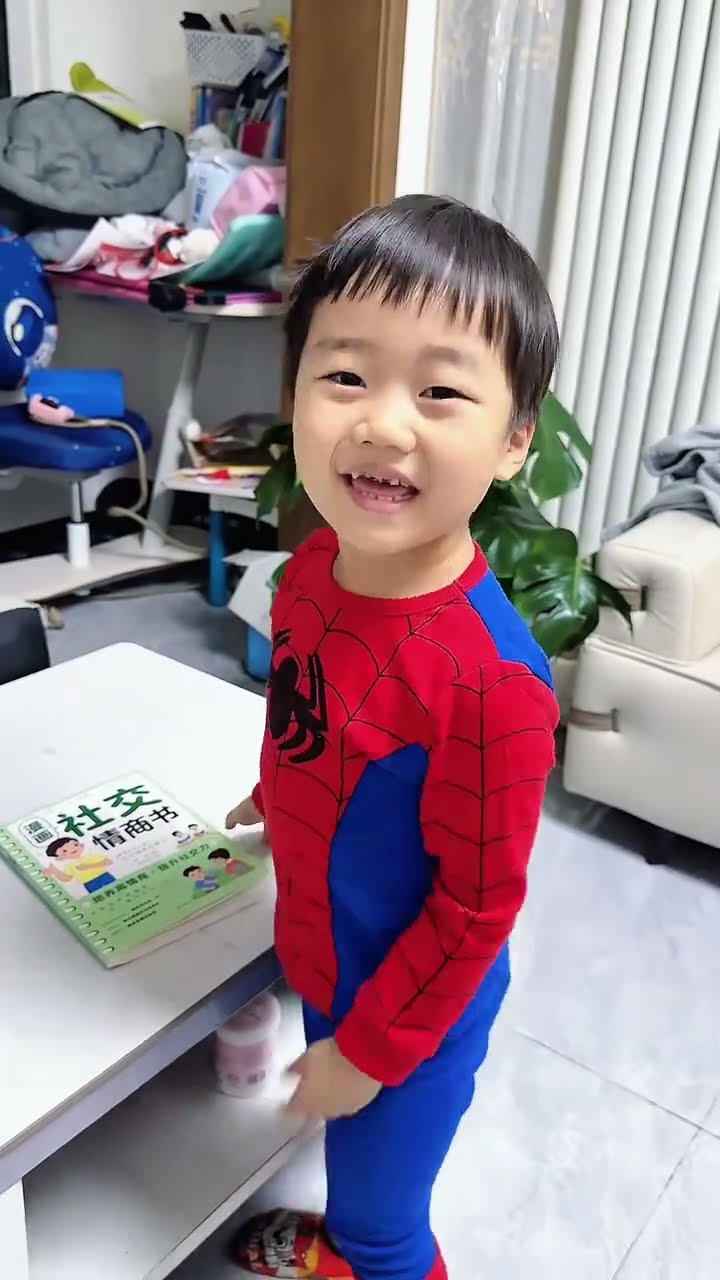 爸爸这次懵圈了吧！钱怎么不见了呢#Cute baby#Cute#呆萌小米宝#聪明宝宝#萌娃
