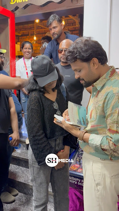 See the love of Anishettan giving an autograph to a fan with his own hands #reels #love #dance
