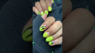  #gelnails #nailart #uñas #diseñodeuñas #naildesign #green #viral #trending