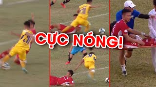 Phan Văn Đức ngoặt bóng \\