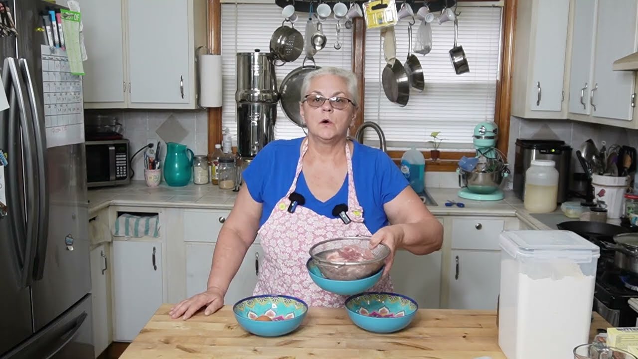 What We Ate This Week, Spaghetti Meat Sauce - Southern Fried Chicken - Pinto Beans