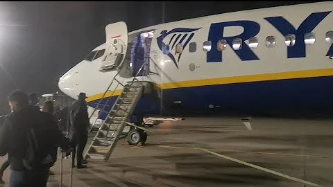 Ryanair Milan bergamo to copenhagen denmark | Ryanair B737 flight review |