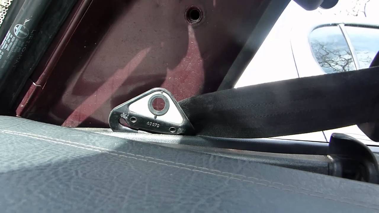 Comment enlever les ceintures sur Citroën AX - YouTube