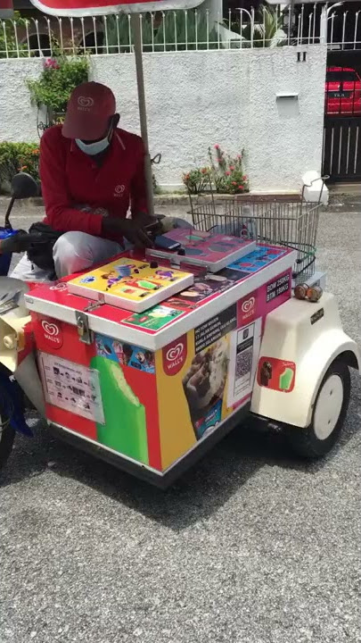 Wall’s ice cream motor in Malaysia