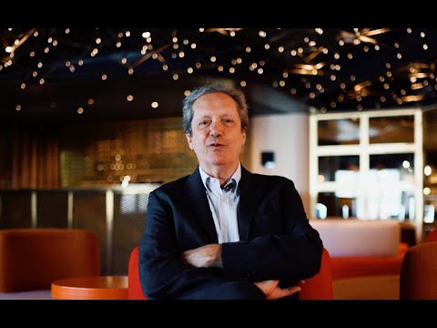 &#039;The Beatles vs The Rolling Stones&#039; - intervista a Ernesto Assante