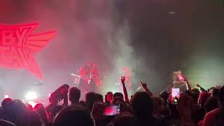 Road of Resistance Live BABYMETAL